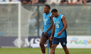 Ritiro Castel di Sangro Napoli 2026, giorno 10: triangolare a campo ridotto, Lucca spacca la traversa! Vergara e Lang in rete, Pugliese in volo plastico nega il gol a De Bruyne | VIDEO