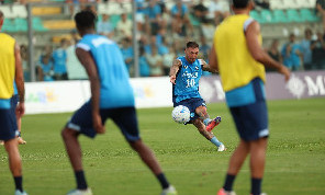 Allenamento Napoli: ADL a bordocampo, spavento Vergara e la magia di Poltiano | FOTOGALLERY CN24