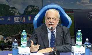 Conferenza De Laurentiis, ritiro Napoli Dimaro-Castel di Sangro: diretta video dalle 16:30 su CalcioNapoli24 TV