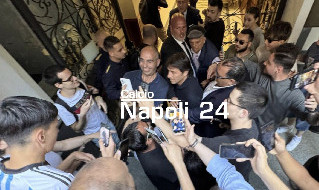 Conte Day: primo giorno a Napoli, che accoglienza! Tutte le immagini | VIDEO CN24