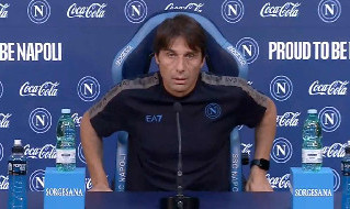 Conte: Dobbiamo avere il sano timore di non deludere i tifosi del Napoli! Roma? Ho sentito Ranieri, mi auguro che gli funzioni tutto dopo la partita. Su VAR, Lukaku e McTominay... | VIDEO