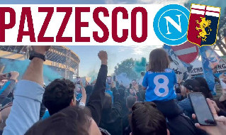 Napoli-Genoa, arriva la squadra e succede l'incredibile: festa epocale al Maradona | VIDEO