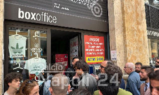 Caos biglietti Parma-Napoli: annunciato il soldout! Tifosi furiosi, cosa Ã¨ successo | VIDEO CN24