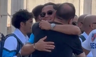 SSC Napoli a Capodichino, si parte per Dimaro! Ecco l'arrivo della squadra in aeroporto | VIDEO
