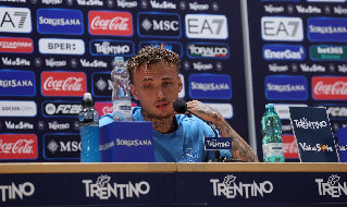 Lang: Sono qui per vincere, giocare nel Napoli era il mio sogno! La prima parola italiana che ho imparato riguarda Conte. Sapete cosa mi disse il mister alla nostra prima telefonata? | VIDEO CN24