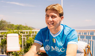 UFFICIALE - Hojlund Ã¨ un nuovo giocatore della SSC Napoli: arriva il tweet di ADL