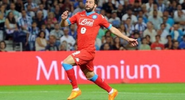 Parti subito e vieni: l'Argentina vuole Higuain anche con la febbre a 39&deg;, il Napoli risponde! Rischio 'braccio di ferro'?