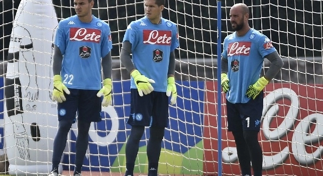 Rebus per Sarri: chi scalda i guantoni per la sfida di Europa League?