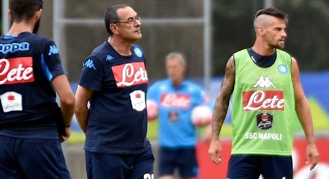 Maggio, l'agente: Trovarsi fuori dai titolari dopo otto anni pu&ograve; essere problematico, prover&agrave; a mettere in difficolt&agrave; Sarri!