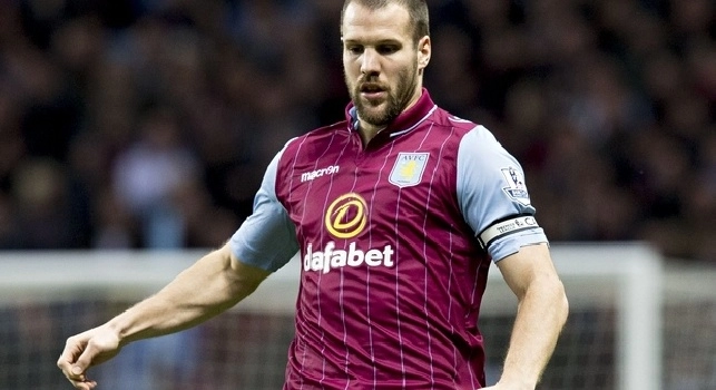 UFFICIALE - Era stato proposto anche dal Napoli, Ron Vlaar si accasa in Olanda