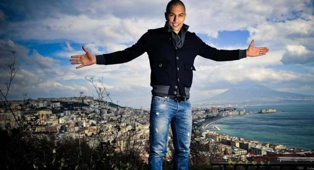 FOTO - Magnifico regalo di Inler allo staff medico del Napoli