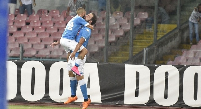 Sky, Ugolini: Più Gabbiadini che Mertens in panchina lunedì. Napoli-Inter è la prima sfida scudetto per gli azzurri, a cui l'Inter invidia Higuain e Insigne