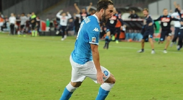 Higuain: Con Sarri ho un ottimo rapporto: mi fa sentire importante. Gol? Non ho voglia di fermarmi. Ora dimostriamo gara dopo gara di essere grandi