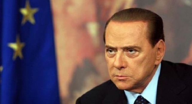 Gazzetta rivela: C'è il quarto gol del Napoli: ecco la reazione di Berlusconi davanti alla tv con Salvini