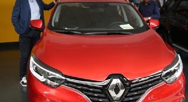 FOTO - Sarri sceglie la nuova Kadjar, gioiello della Renault