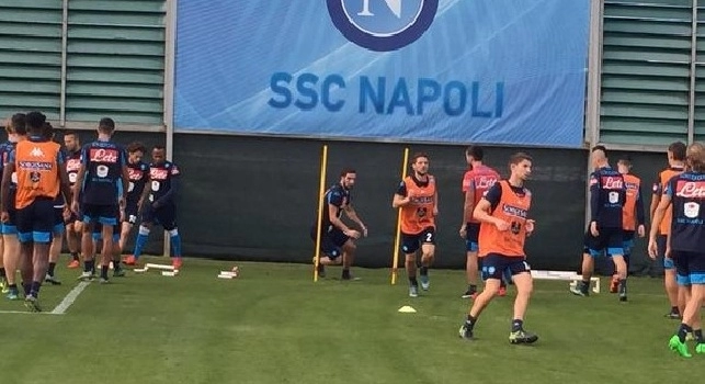 FOTOGALLERY LIVE - Il Napoli si allena in vista di domenica, nella testa degli azzurri c'&egrave; solo la Fiorentina