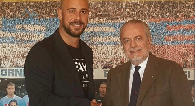 De Laurentiis su Reina: E' senza età, inossidabile. Poi spezza una lancia per le riserve: Perchè mandarli in campo se non pronti?