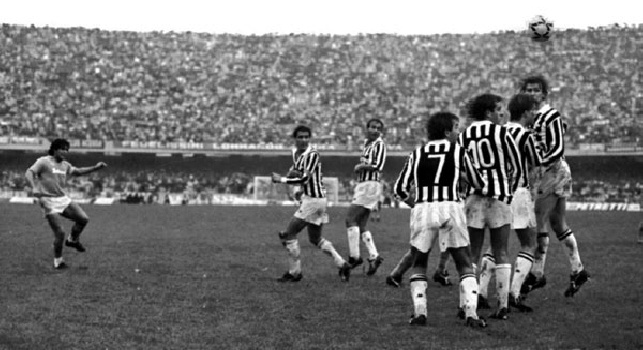 VIDEO - Oggi avvenne: 30 anni fa Maradona metteva in rete una delle punizioni più belle di sempre