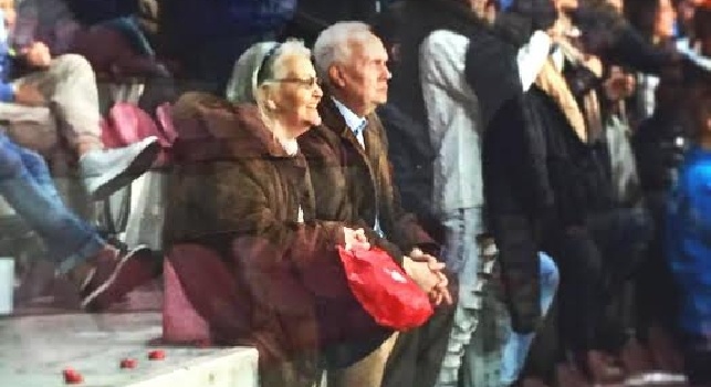 VIDEO ESCLUSIVO - Coppia di anziani al San Paolo, il racconto: “Andiamo allo stadio!” I familiari: “Siete impazziti?”