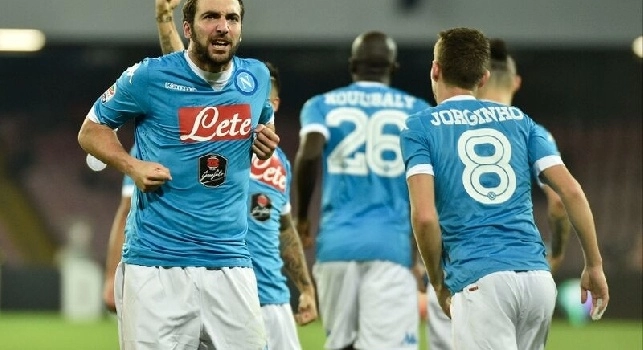 Repubblica su Higuain: Un sms dall'Argentina aveva rassicurato Sarri. A Castel Volturno hanno tirato un sospiro di sollievo