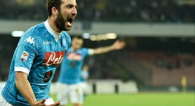 VIDEO - Auriemma esplode in telecronaca ai gol di Insigne e Higuain contro il Verona
