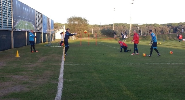 RILEGGI IL LIVE - Mertens torna in gruppo, differenziato per Gabbiadini. Presente il procuratore di Higuain