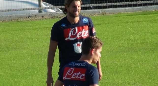 UFFICIALE - Il Napoli annuncia la cessione di Henrique al Fluminense: Grazie per l'impegno e la professionalit&agrave; dimostrate!
