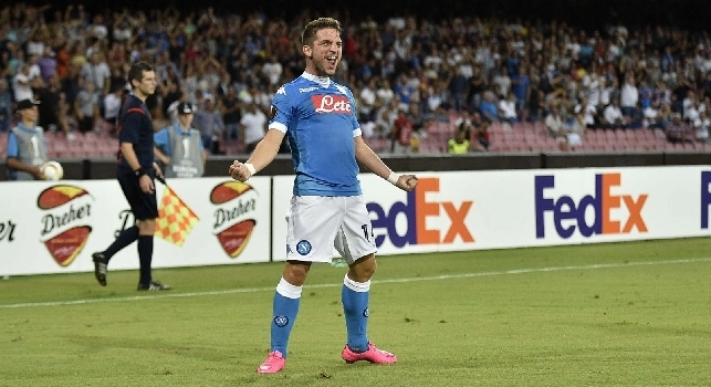 VIDEO - Napoli-Verona 2-0, super gol di Mertens che stende i gialloblu