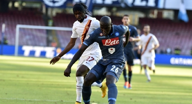 Napoli-Roma, le probabili formazioni: solo panchina per Mertens e Gervinho. Garcia rischia Salah dal 1' e pensa a Florenzi in attacco
