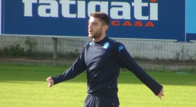Rai - Piccolo problema per il Napoli: David Lopéz esce dal campo con un fastidio all'inguine