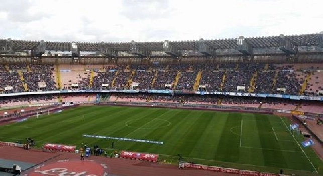 RILEGGI LIVE - Napoli-Empoli 5-1 (28' Paredes, 33' Higuain, 37' Insigne, 51' aut.Camporese, 83', 88' Callejon): finita! Azzurri primi, mantenute le distanze: +2 sulla Juve!