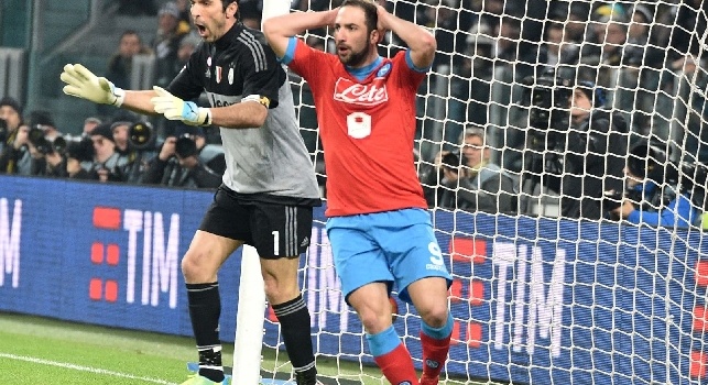 La Stampa esagera: La Juve compie il delitto perfetto, Zaza schianta il Napoli e regala il gol che può portare allo scudetto