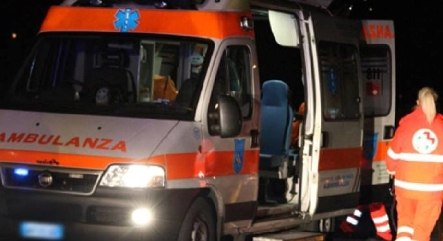 Napoli-Roma, tragedia dopo il fischio finale: morto un tifoso al San Paolo per infarto, inutili i soccorsi