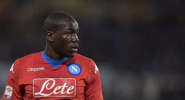 Un rinnovo da firmare ed una clausola milionaria: Koulibaly <i>rischia</i> di diventare uno dei centrali pi&ugrave; costosi di sempre