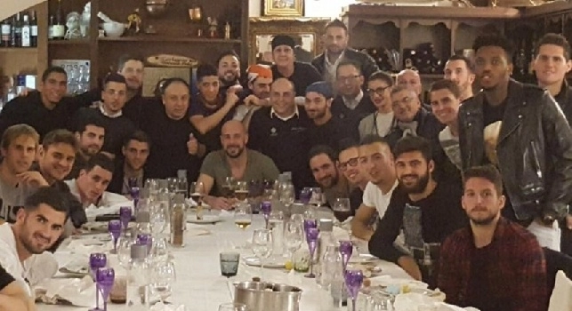 ESCLUSIVA - Tracollo Juve all'Allianz, il Napoli sorride a cena: azzurri in festa, ma la <i>Vecchia Signora</i> non c'entra...