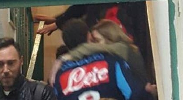 FOTO - Higuain e compagna da Enzo Brandi per un nuovo tatuaggio