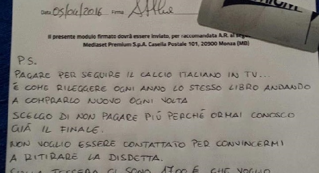 FOTO - Tifosi del Napoli furiosi, sui social fioccano immagini di disdette alle Pay Tv