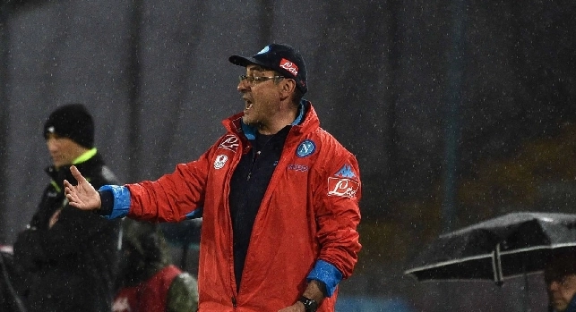 Gazzetta: Sarri non soddisfatto dal mercato, i tanti 'no' ricevuti stanno gettando nello sconforto l&rsquo;intero ambiente