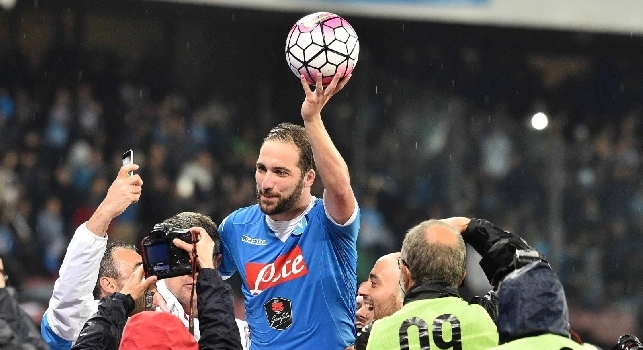 Higuain, il legale: PSG? Mai sentito! Ha un contratto col Napoli, pensa alla Copa America. Al-Thani valuta un'offerta choc, le prime cifre