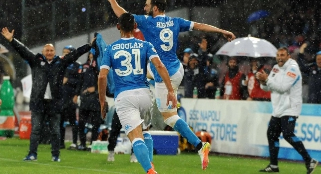 VIDEO - Higuain diventa leggenda e lancia una nuova esultanza al San Paolo