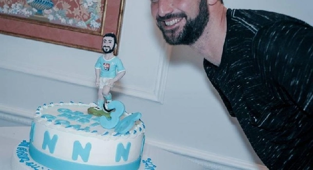 FOTOGALLERY - Spuntano nuove foto della festa Champions a Villa D'Angelo