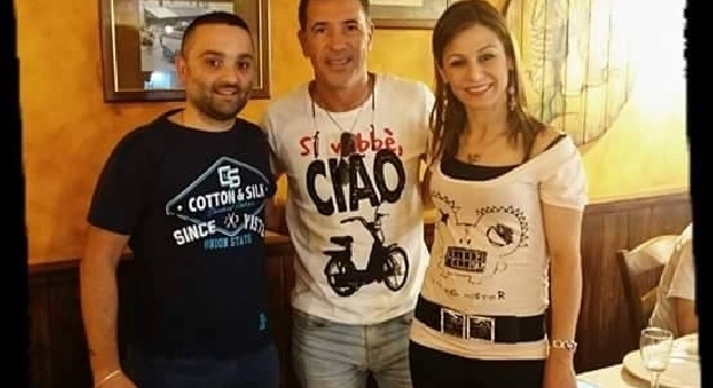 FOTO ESCLUSIVE - Careca alla scoperta anche della periferia di Napoli, cena a Piazzolla di Nola