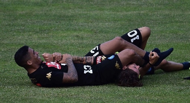 FOTO - Dimaro, è tempo di... wrestling! Che mossa di Allan, Dezi <i>ko</i>!