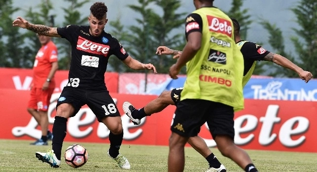 RILEGGI LIVE - Dimaro, partitella neri vs gialli 2-0: Tutino e Dumitru decidono la mini gara. Si torna a provare la tattica
