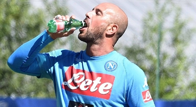 Reina in Spagna, il Napoli si guarda attorno: tre portieri nel mirino, uno può arrivare tramite uno scambio