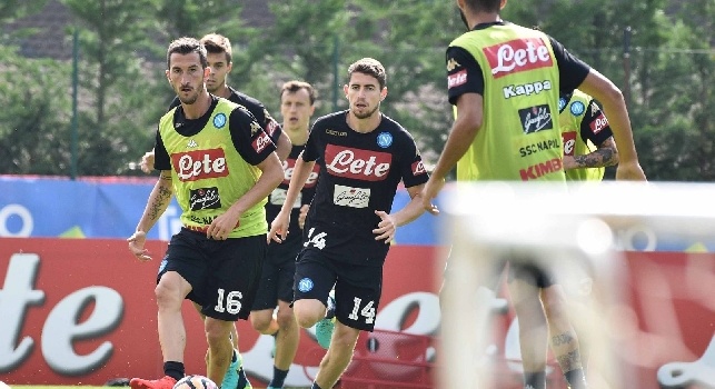 Gazzetta - De Laurentiis blocca la cessione di Valdifiori e lo dichiara incedibile. Giocare la Champions affascina Mirko, niente Torino?