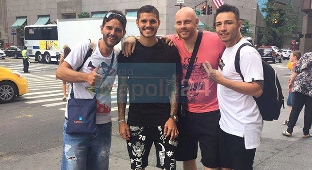 FOTO ESCLUSIVA - Vieni al Napoli?, Icardi beccato nel cuore di New York dai tifosi: il racconto