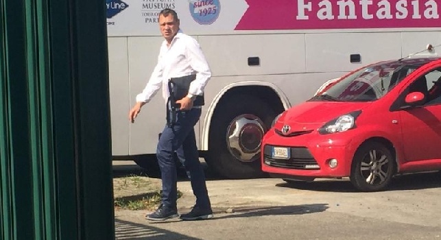 FOTO - Da Firenze: Kalinic in orbita Napoli, l'agente è arrivato al centro sportivo viola