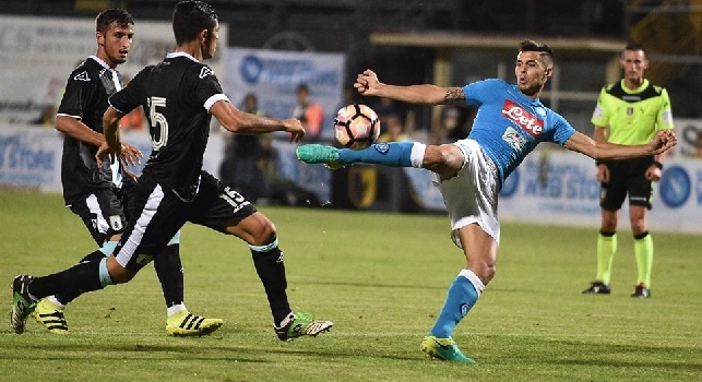 Napoli-Entella, che giocata di Grassi: sfiorato il goal in semirovesciata!
