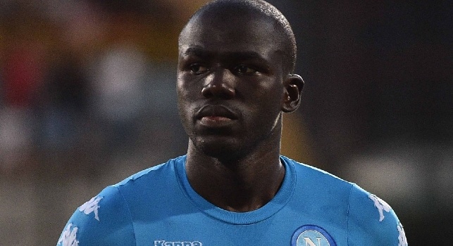 Sportitalia - Il Chelsea insiste, il Napoli blinda Koulibaly: pronto un quinquennale, le cifre e i dettagli del rinnovo